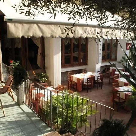 Eden Апарт-отель 3*